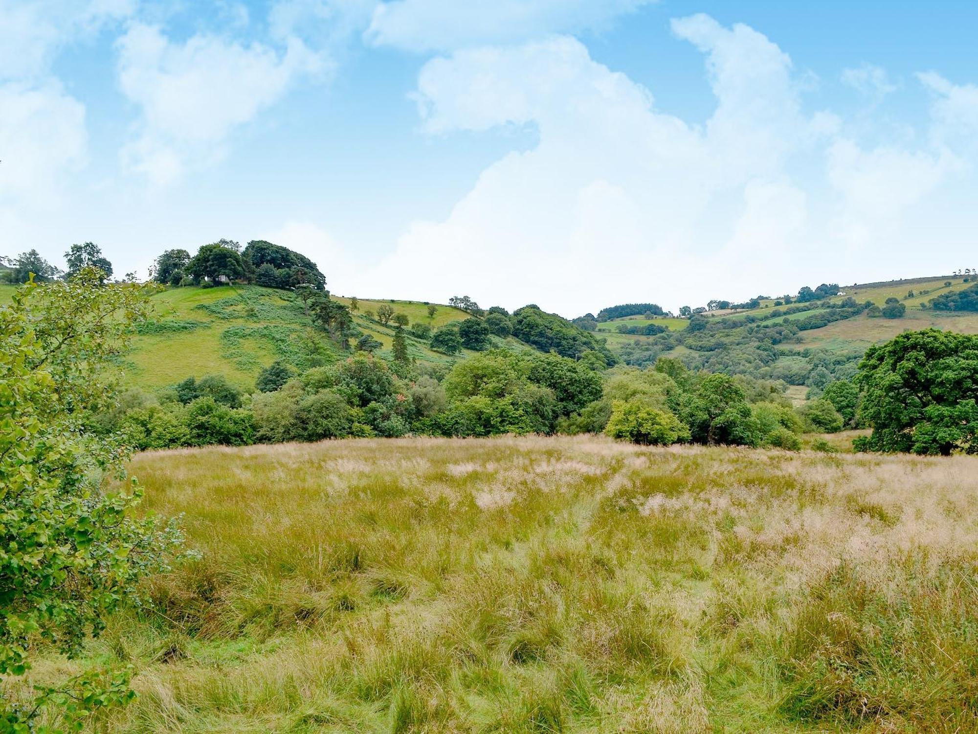 Castle View Vila Llanbadarn Fynydd Exterior foto